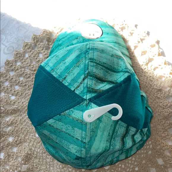 NWT Under Armour Green Striped Cap - Picture 3 of 5